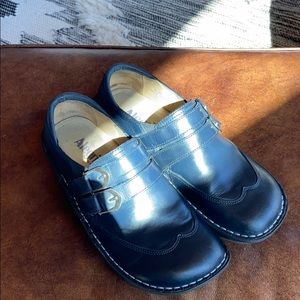 Alegria leather shoe